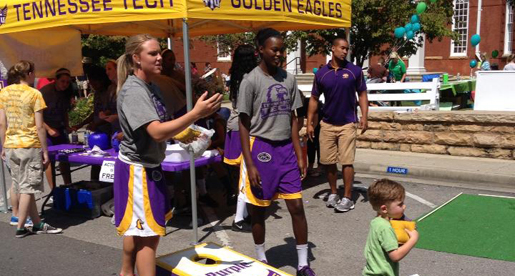 Golden Eagle student-athletes help at Cookeville's Fall Funfest