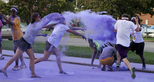 Tennessee Tech athletics helps welcome new freshmen during color run