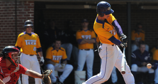Golden Eagles split two at home with JSU to open conference play