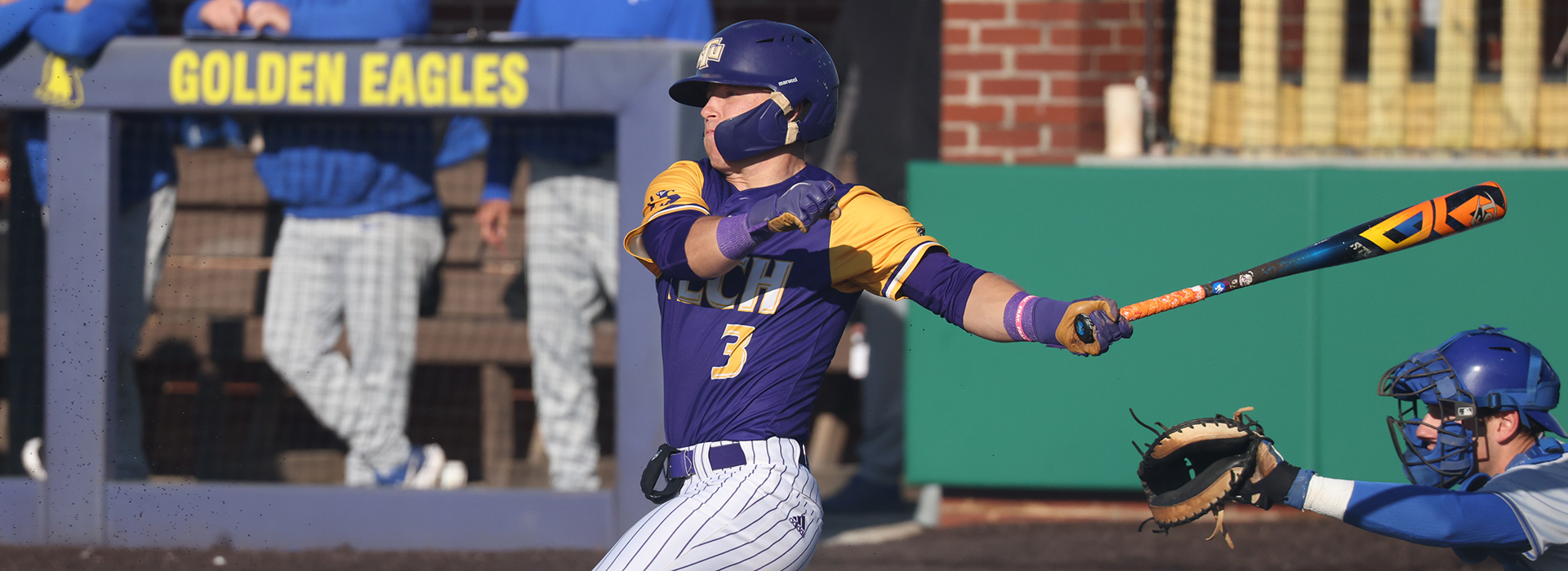 Golden Eagles rally to down in-state rival Blue Raiders, 11-9