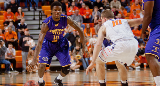 Great team effort not enough as Golden Eagles fall at SEMO, 74-62