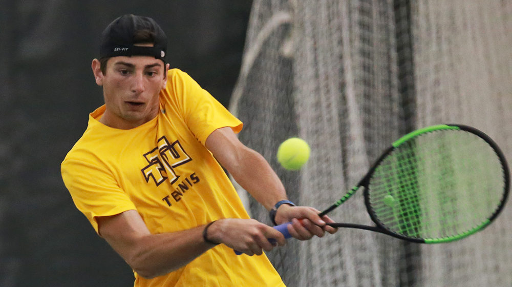 Eduardo Mena upended in the second round of the NCAA DI singles championships