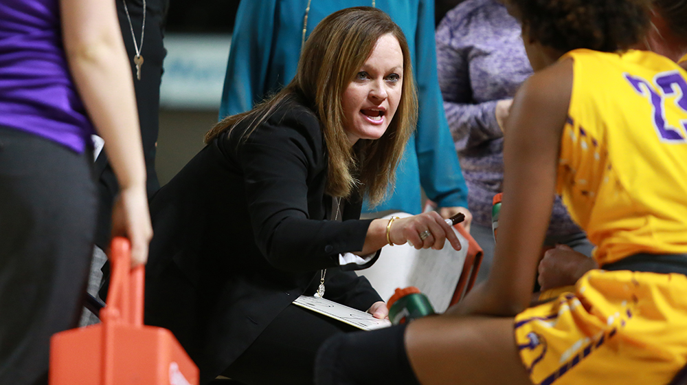 Rosamond to represent OVC as panelist for Women Coaches Regional Workshop in Nashville