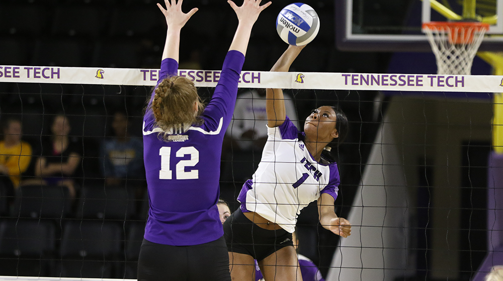 Volleyball hosts Southeast Missouri for OVC home opener