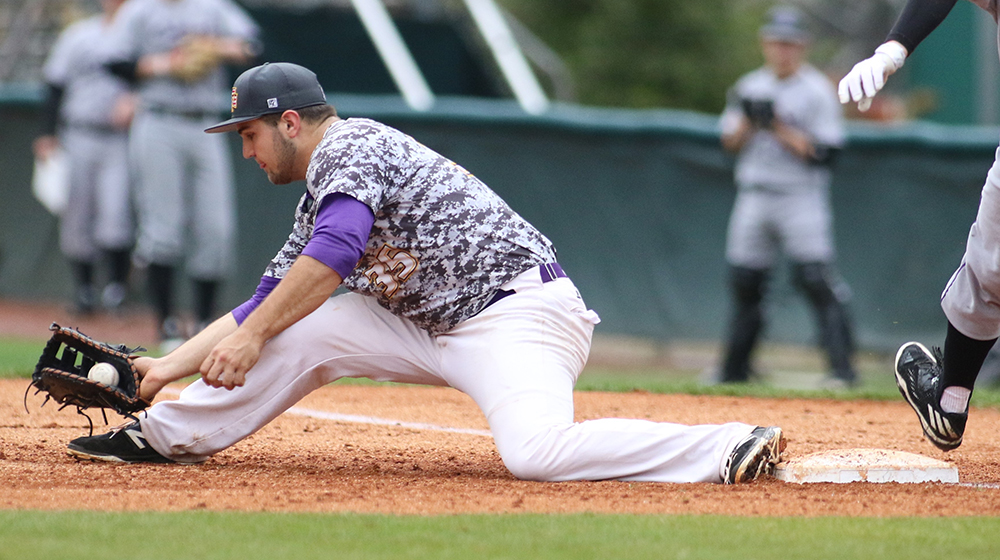 Scorching hot Golden Eagles to visit Tennessee in midweek action Tuesday