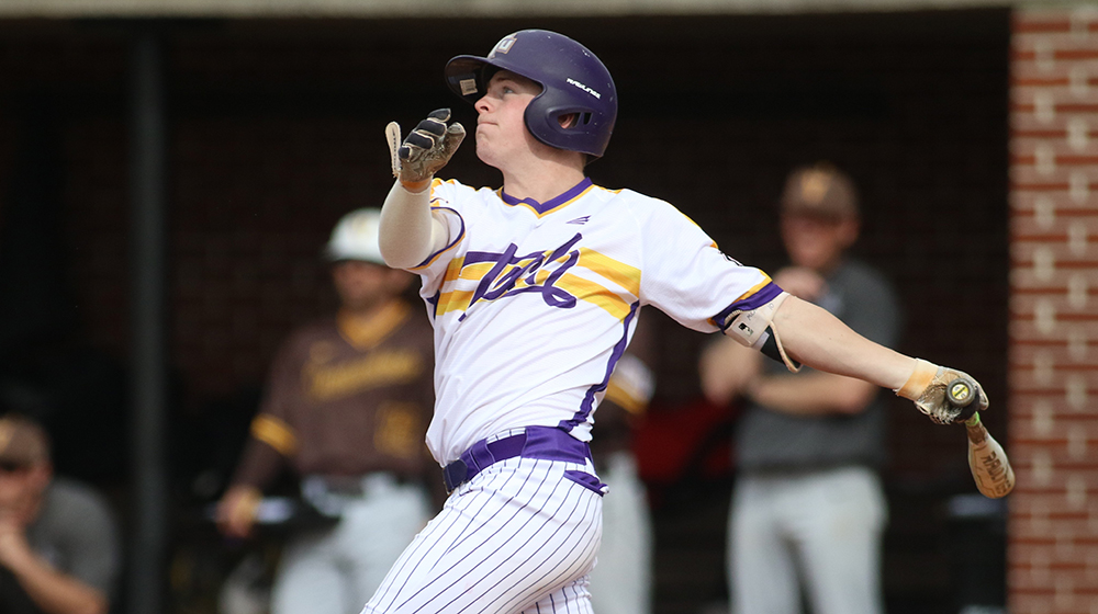 Golden Eagles rally twice for 10th-inning, walk-off victory over in-state foe Middle Tennessee