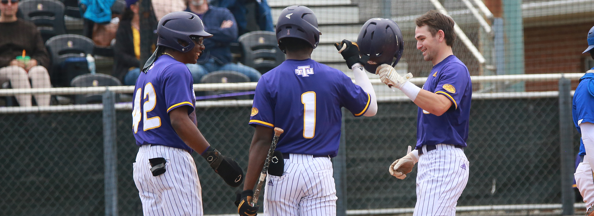 Wild walk-off caps doubleheader, series sweep for Golden Eagles