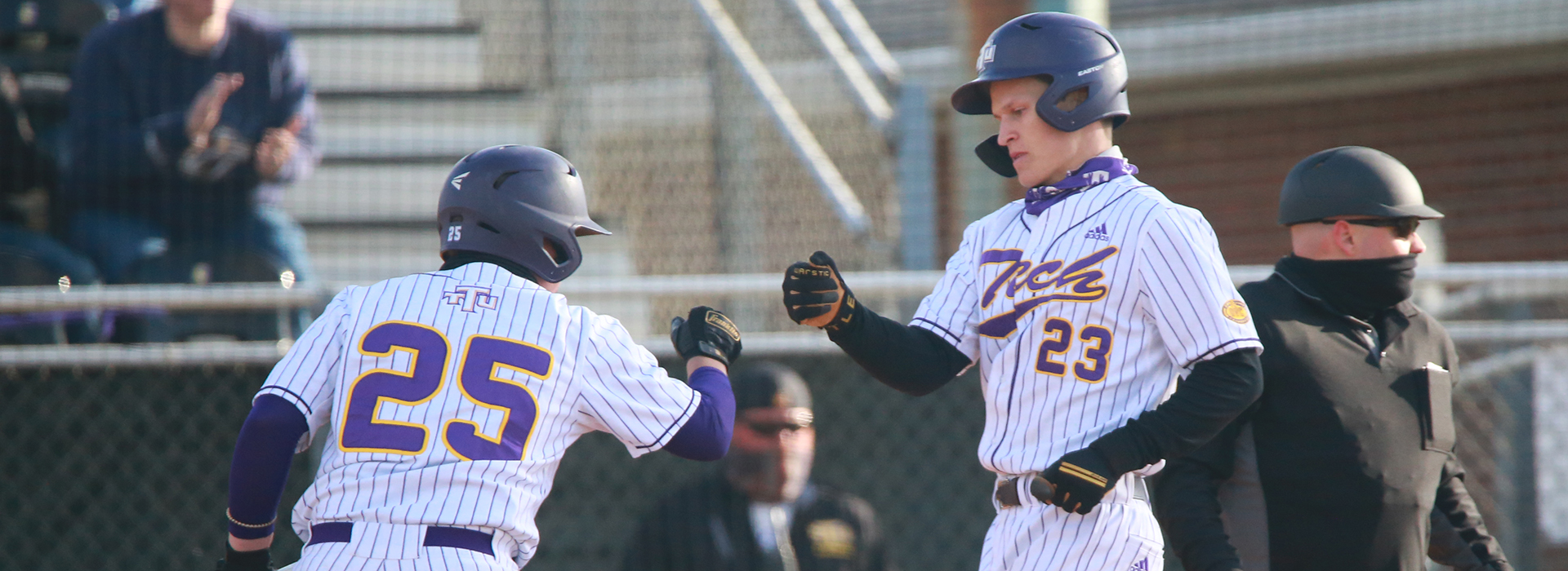 Golden Eagles earn split in Friday doubleheader with Murray State