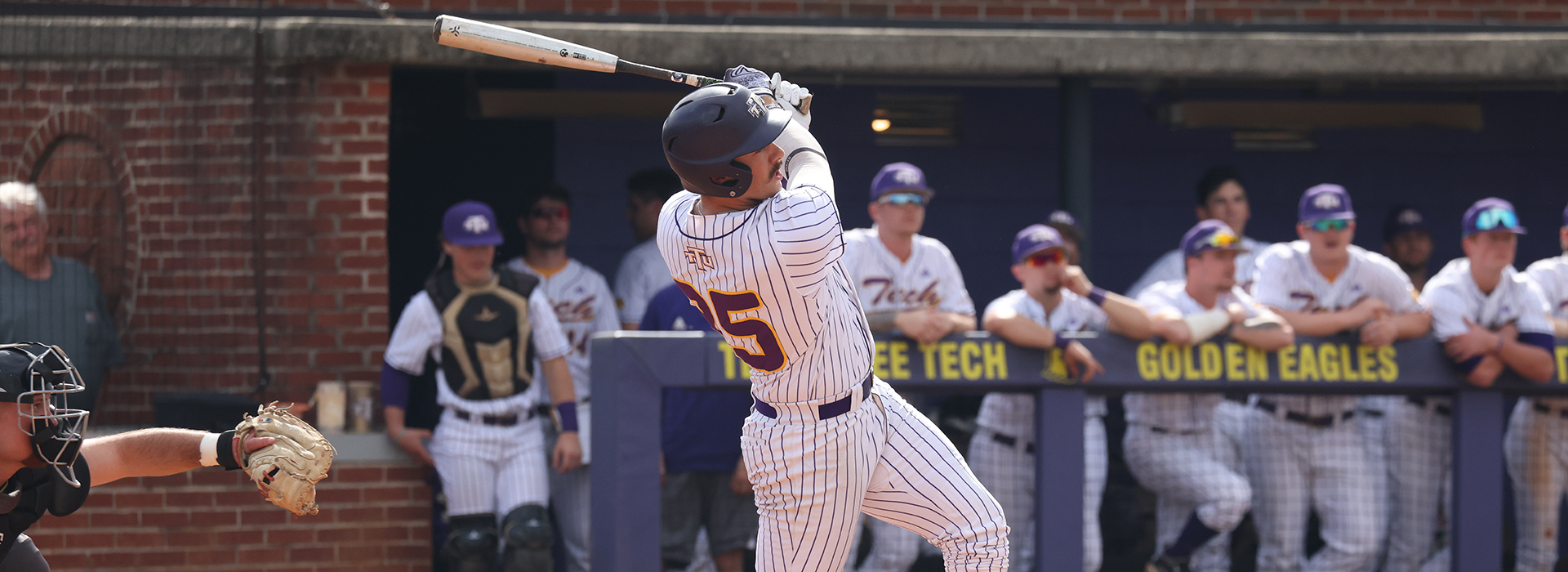 Tech mashes six home runs on way to sweep of Purdue Fort Wayne, 10-0 start
