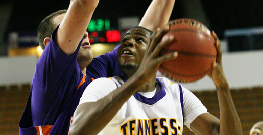 Golden Eagles extend winning streak to four games with 82-73 win at SEMO