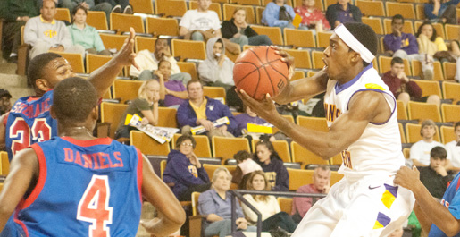 Golden Eagles outlast Bluefield for 85-78 exhibition win