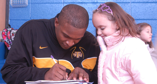 Golden Eagles give back; Tech men’s basketball helps out at Sycamore