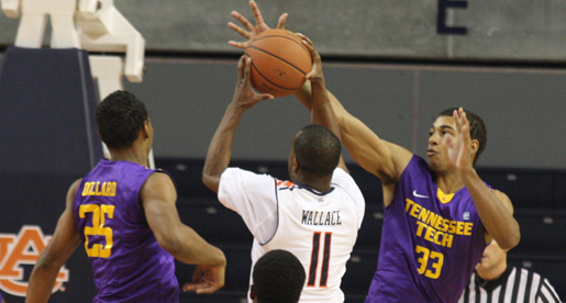 Golden Eagles fall 84-65 despite career-night by Ogbe