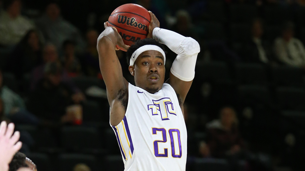 Golden Eagles make visit to SIUE to kick off OVC play Saturday