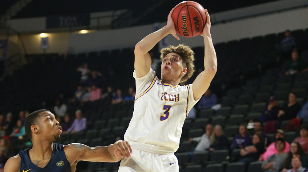 Golden Eagles back in action in the Hoop Thursday, host Morehead State