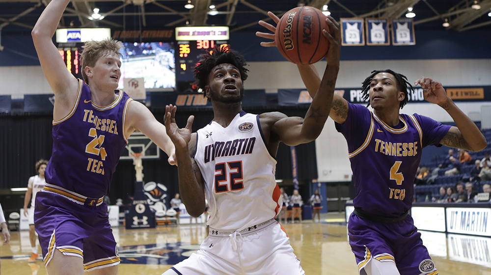 Golden Eagles can't shake slow start in road loss at UT Martin