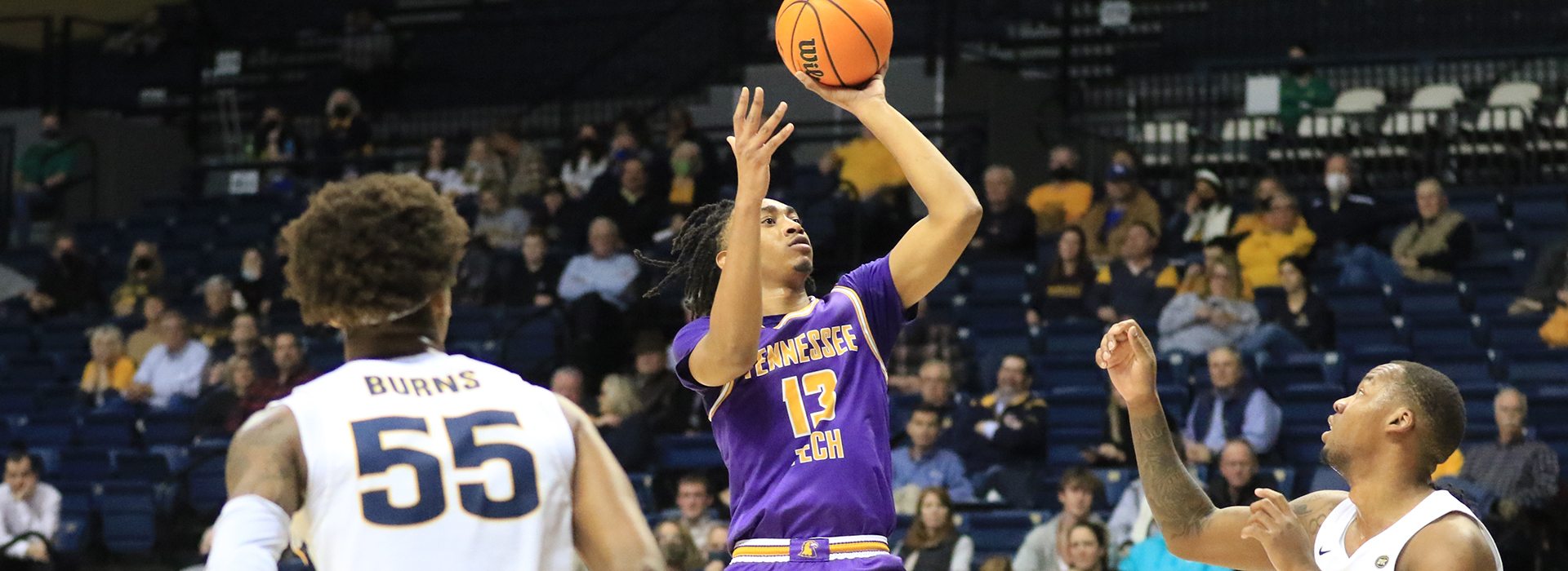 Fast start not enough for Golden Eagles in road loss to red-hot Racers