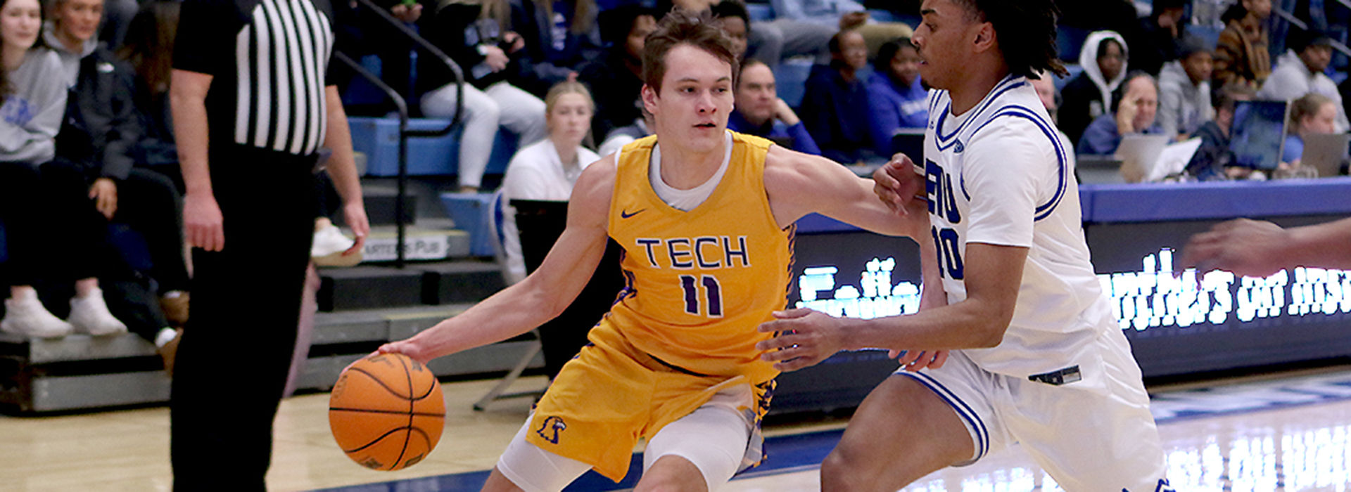 Golden Eagles down Eastern Illinois, clinch No. 2 seed at OVC Tournament