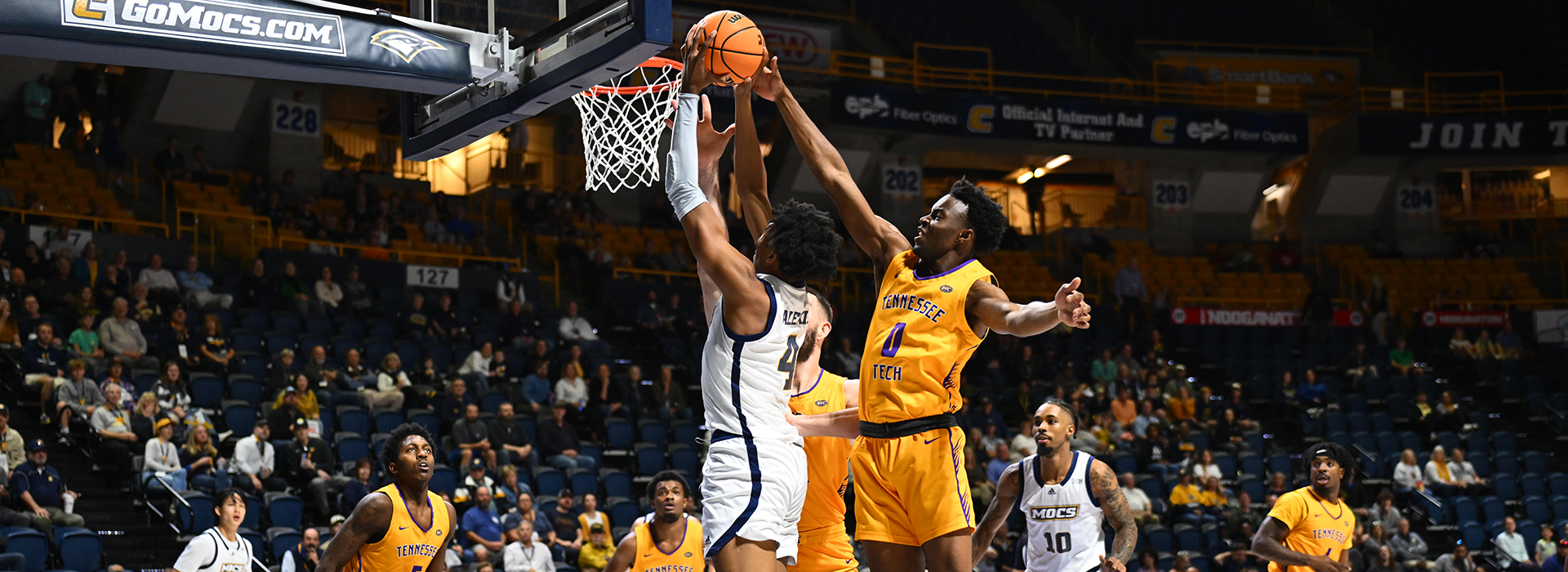 Mocs edge Golden Eagles in close-fought battle in Chattanooga