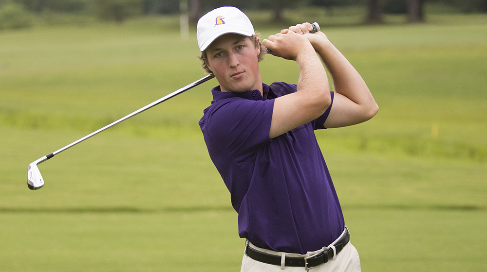 Men's golf back in action at Hummingbird Intercollegiate Monday and Tuesday