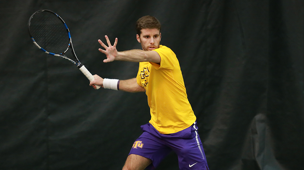 Golden Eagles travel to ETSU to tie a ribbon on the weekend