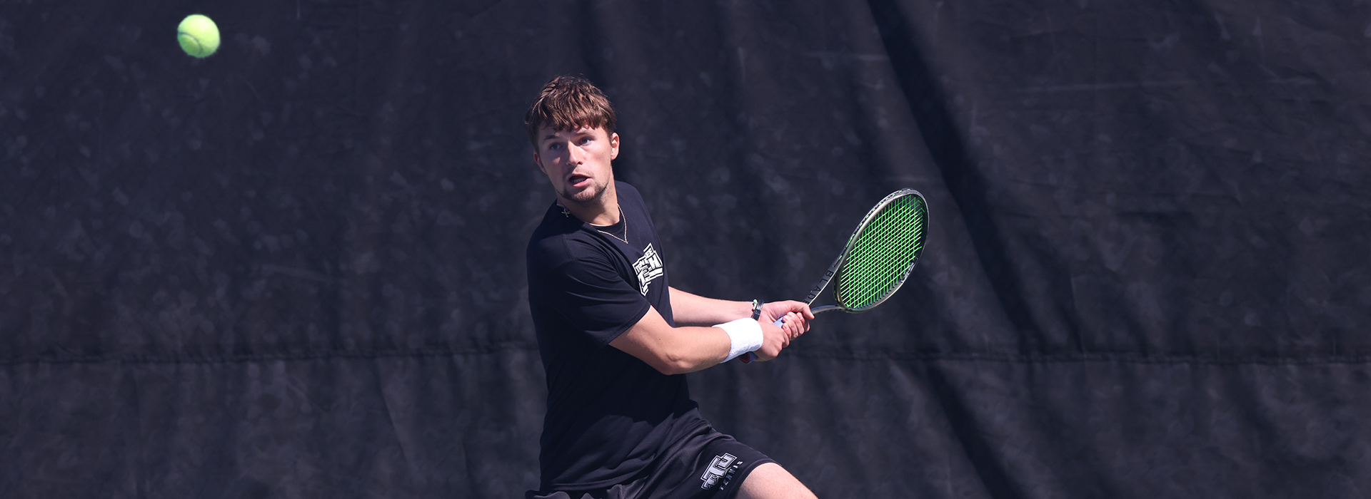 Tech tennis moves to 3-0 in Horizon League play behind 4-0 victory over EIU