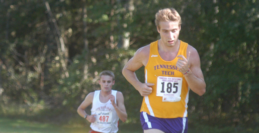 Taylor leads men to fourth place finish, women take seventh at Furman Invitational