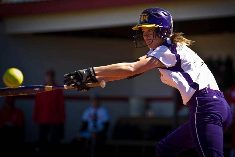 Tech puts out Flames, cages Bears on first day of KSU Classic