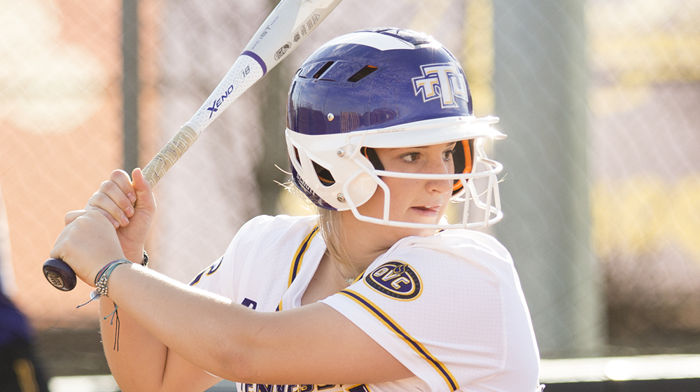Golden Eagle softball heads to Alabama for Trojan Classic this weekend