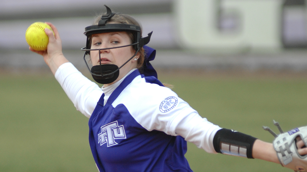 Golden Eagle softball drops pair at Chattanooga Challenge
