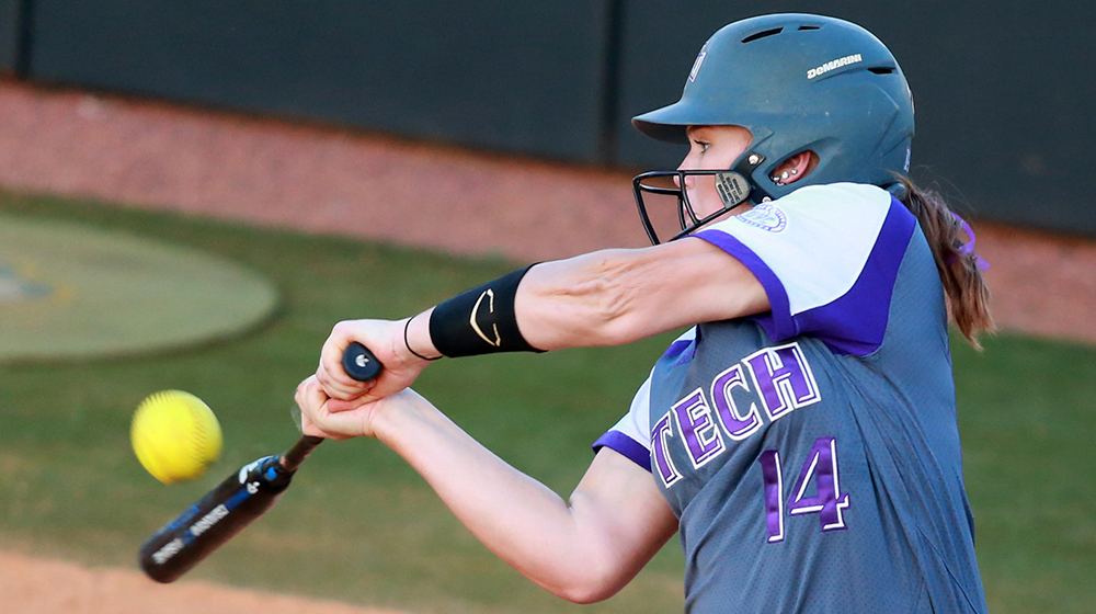 Golden Eagle softball heads to Lipscomb for three-game set