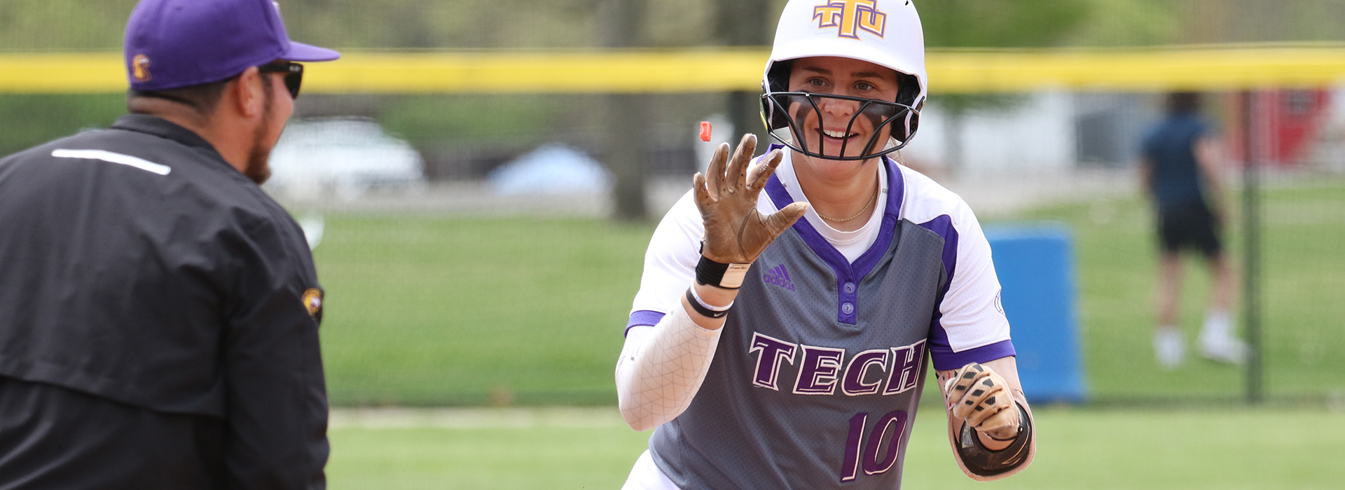 Golden Eagles fall in finale twinbill at Eastern Illinois