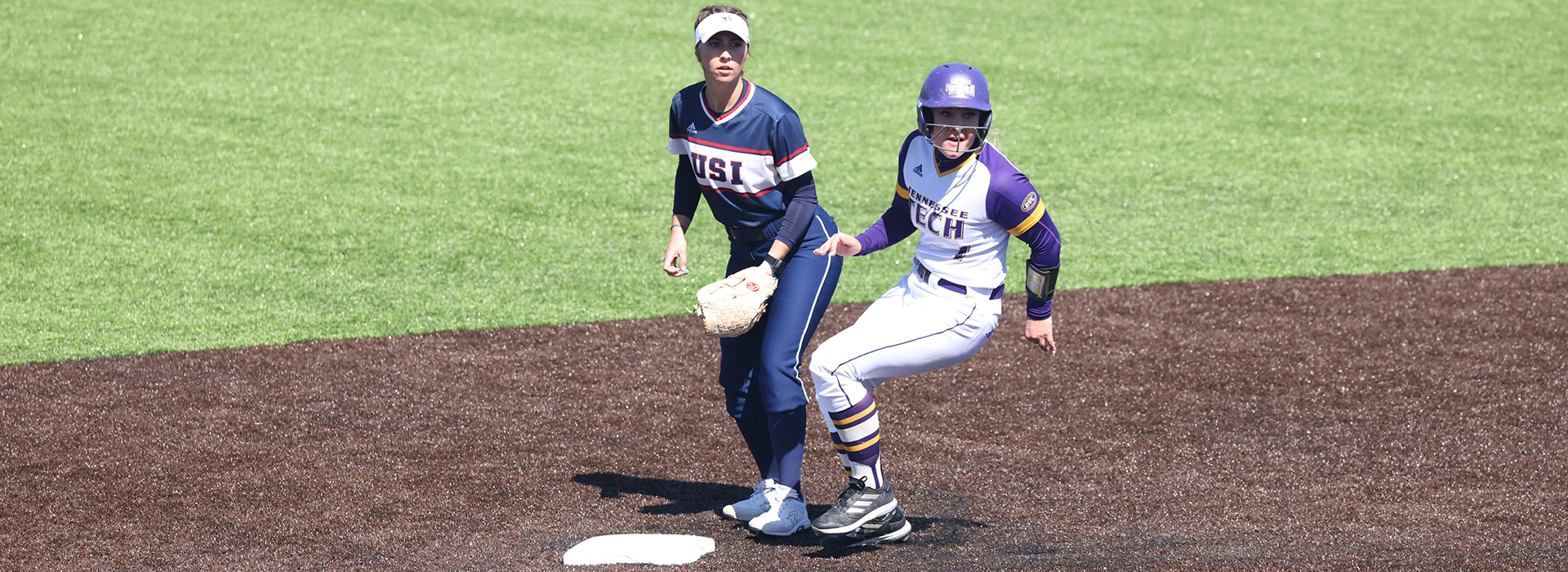 Southern Indiana avoids sweep, tops Golden Eagles in finale