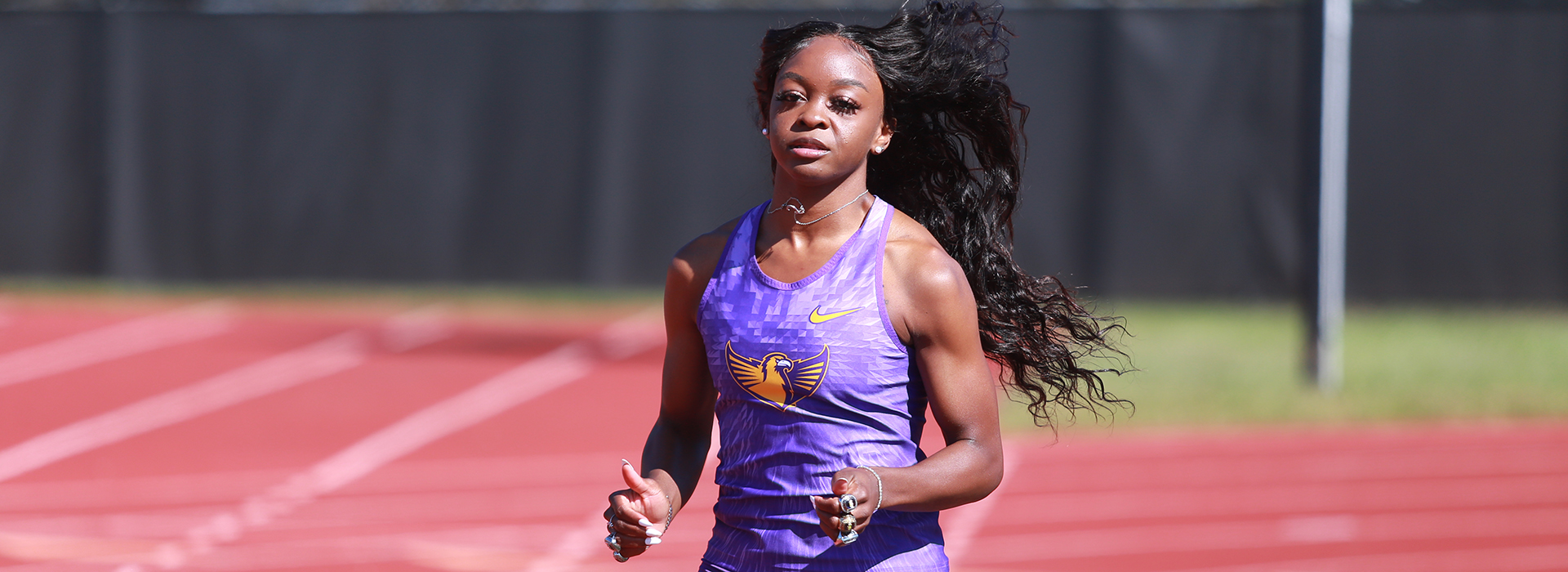 Golden Eagles finish day one of Black and Gold Invitational