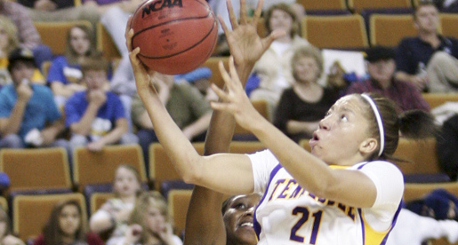 Golden Eagles down Jacksonville State behind Hayes’ double-double