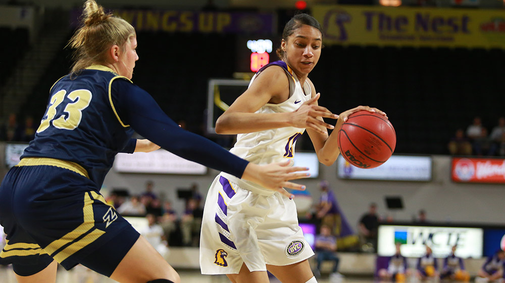 Tech overwhelms Akron, moves on to WBI quarterfinal date with Campbell