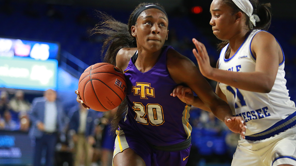 Women's basketball comes up short in hard-fought battle against UT Martin