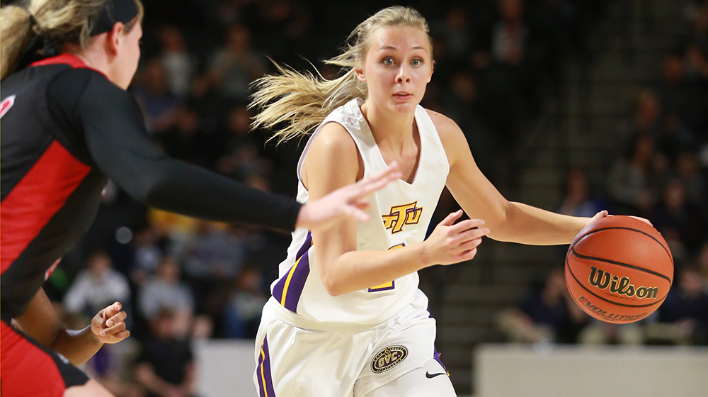 Golden Eagles fall on Education Day to Jacksonville State 66-50