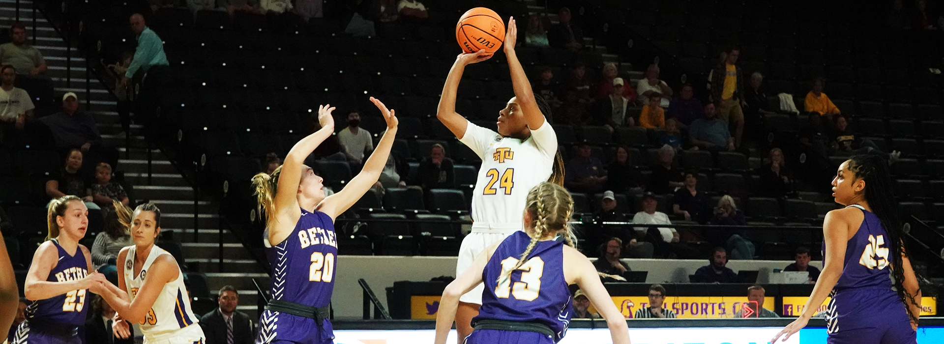 Tech women welcome Chattanooga in Homecoming battle