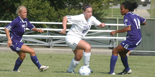 Soccer gets fall camp underway with Returnees vs. Newcomers scrimmage