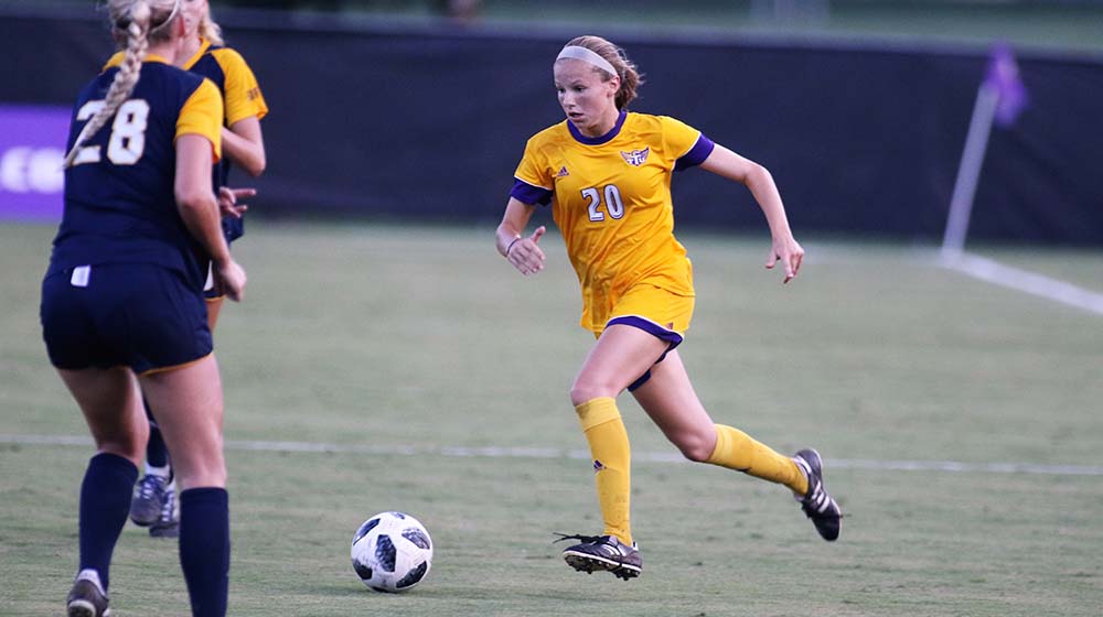 Golden Eagle soccer starts weekend road trip with 3-0 loss at Evansville