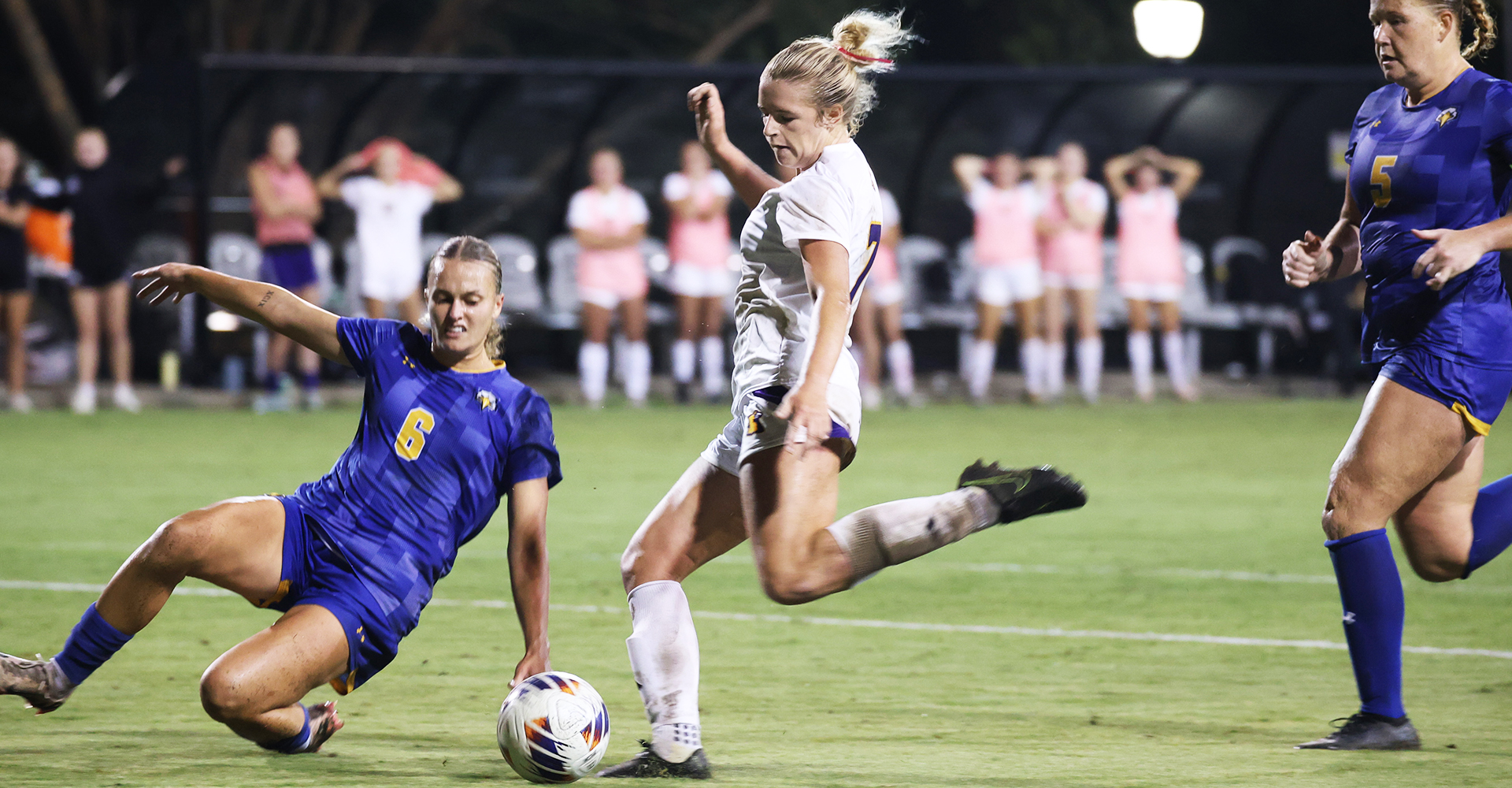 Golden Eagles head to Southern Indiana to wrap up another weekend of OVC play