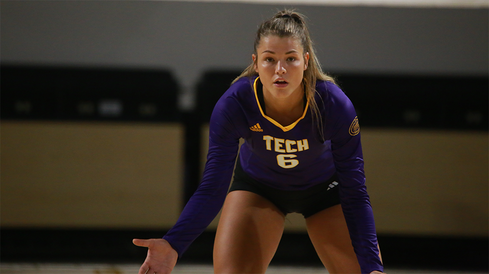 Volleyball heads to Indiana for midweek tilt against Evansville