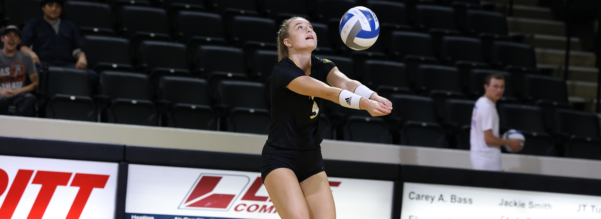 Golden Eagles fall to Texas A&M in WKU Invitational finale